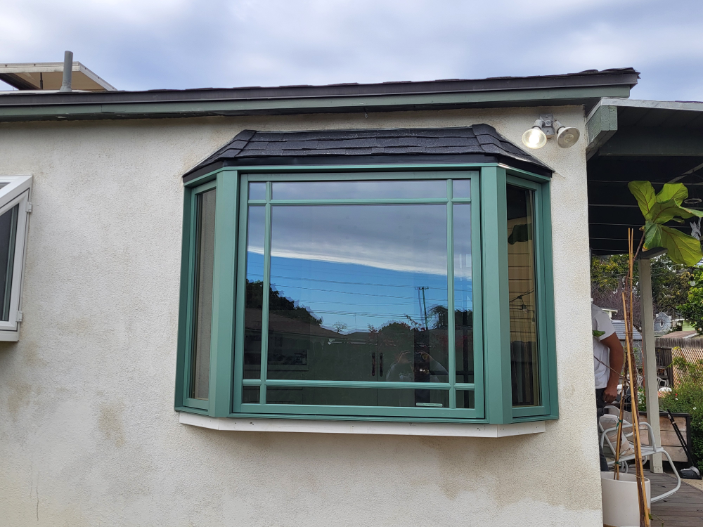 Aluminum-clad exterior bay window complementing mid-century modern architecture and design.